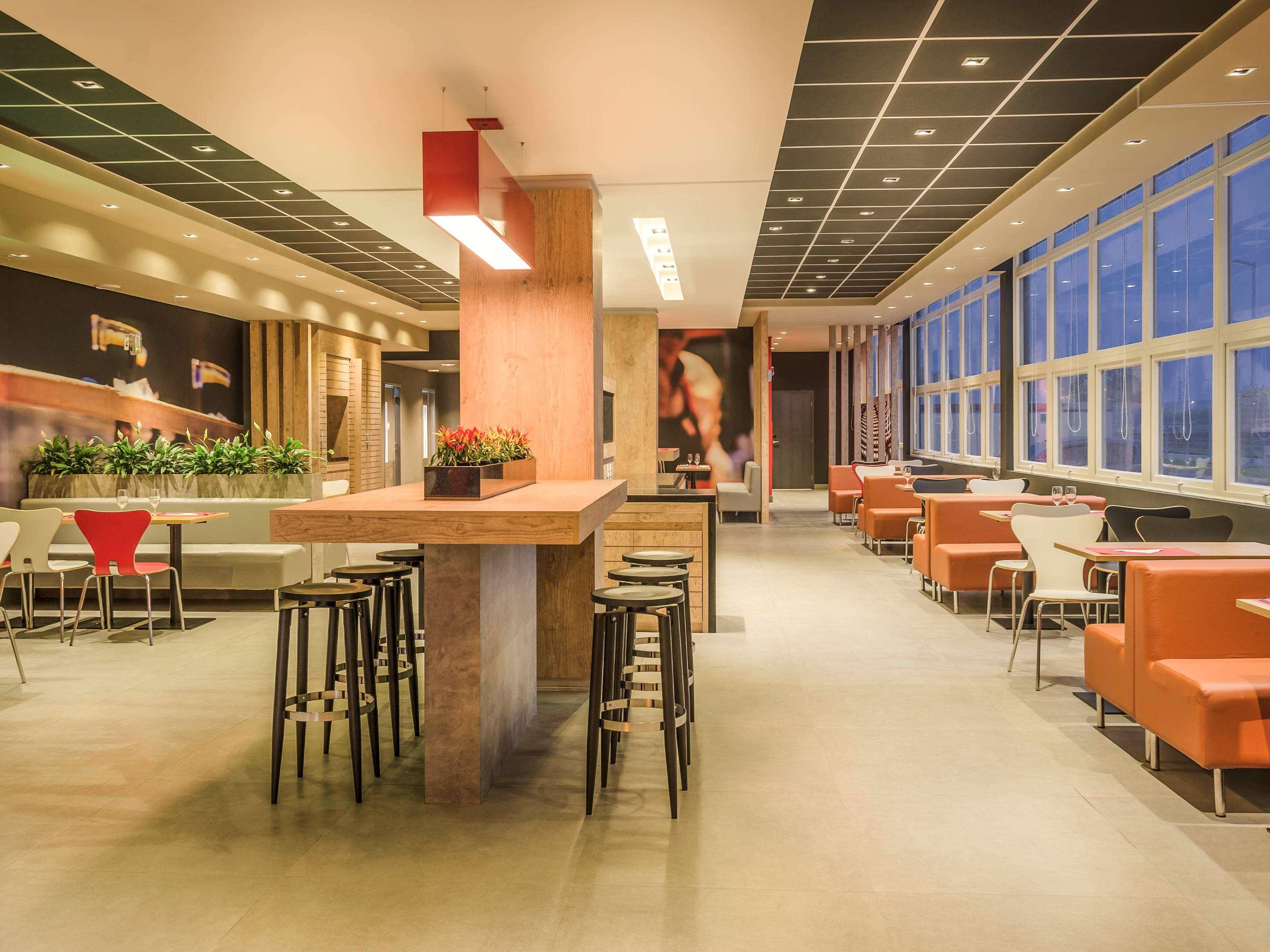 Ibis Porto Alegre Assis Brasil Hotel Kültér fotó
