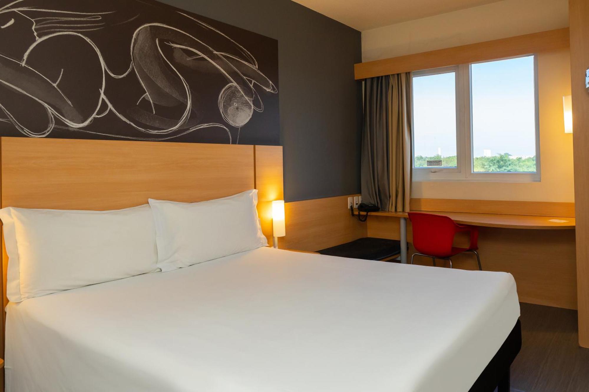 Ibis Porto Alegre Assis Brasil Hotel Kültér fotó